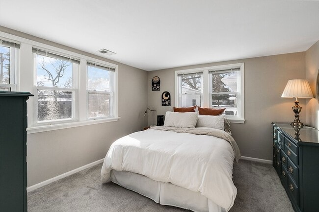 Building Photo - 18229 W Big Oaks Rd