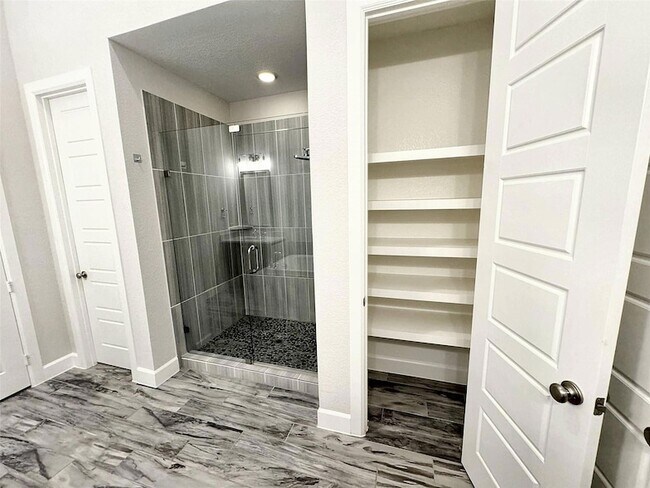 Building Photo - 1367 Branchwood Pl