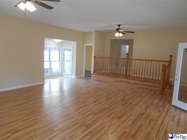 Building Photo - 1303 Virginia Acres