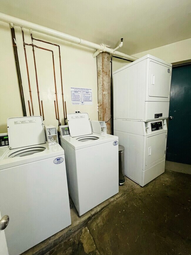 Building Photo - 780 Hayes St