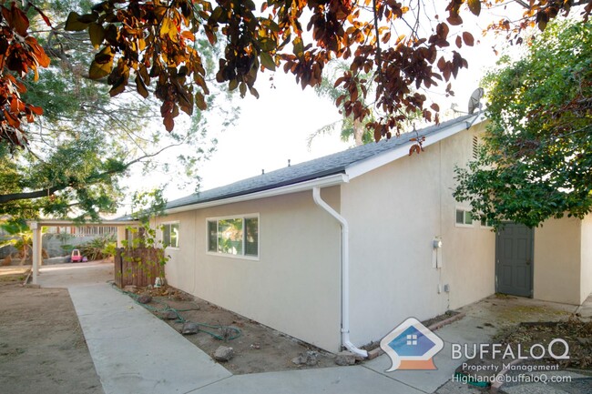 Building Photo - 3123 Valaria Dr N