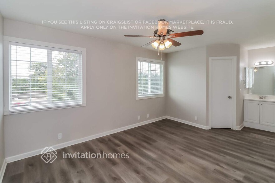 Building Photo - 10026 N 66th Ln