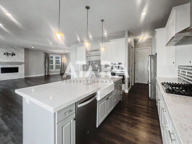 Building Photo - 9167 S Galette Ln