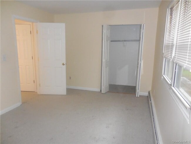 Building Photo - 14 Patton Dr