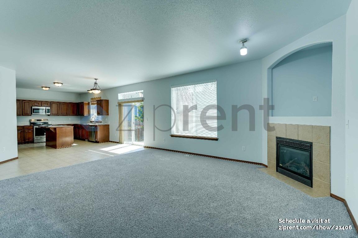 Building Photo - Unit