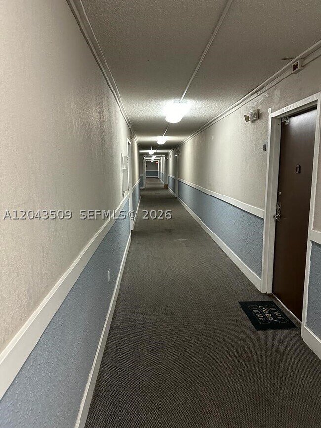 Building Photo - 492 NW 165th St