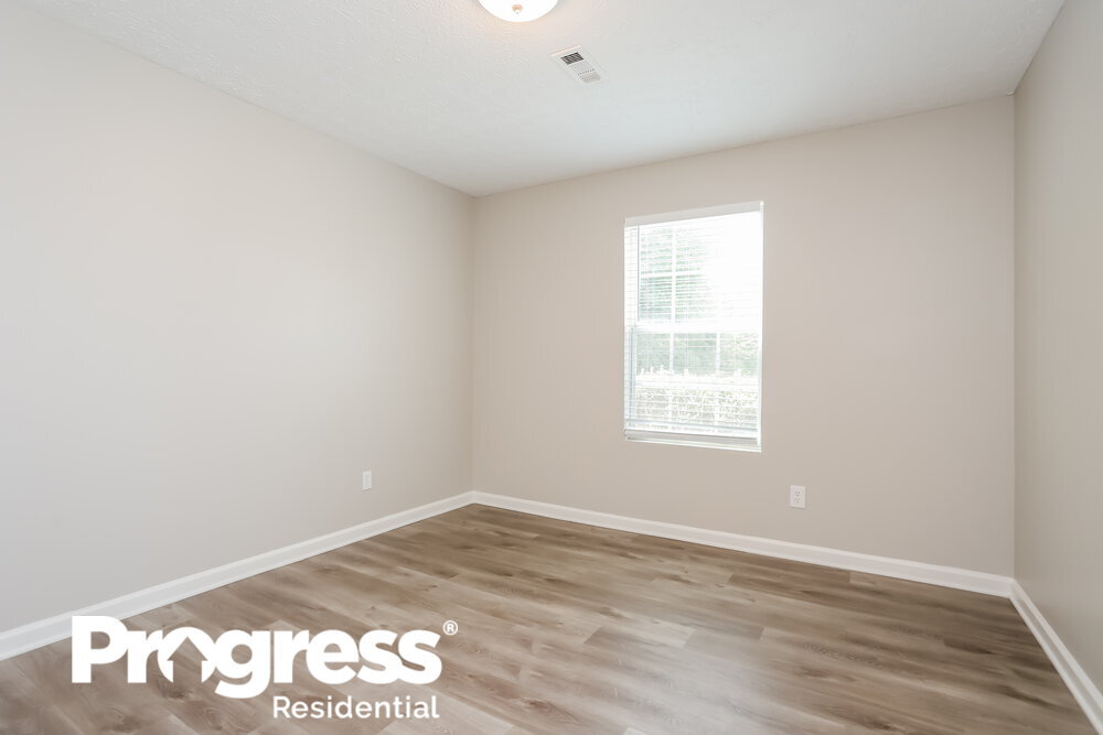 Building Photo - 139 Woodwind Way