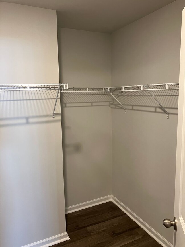 Building Photo - 3 Bedroom 2 Bathroom House- Groves at Sout...