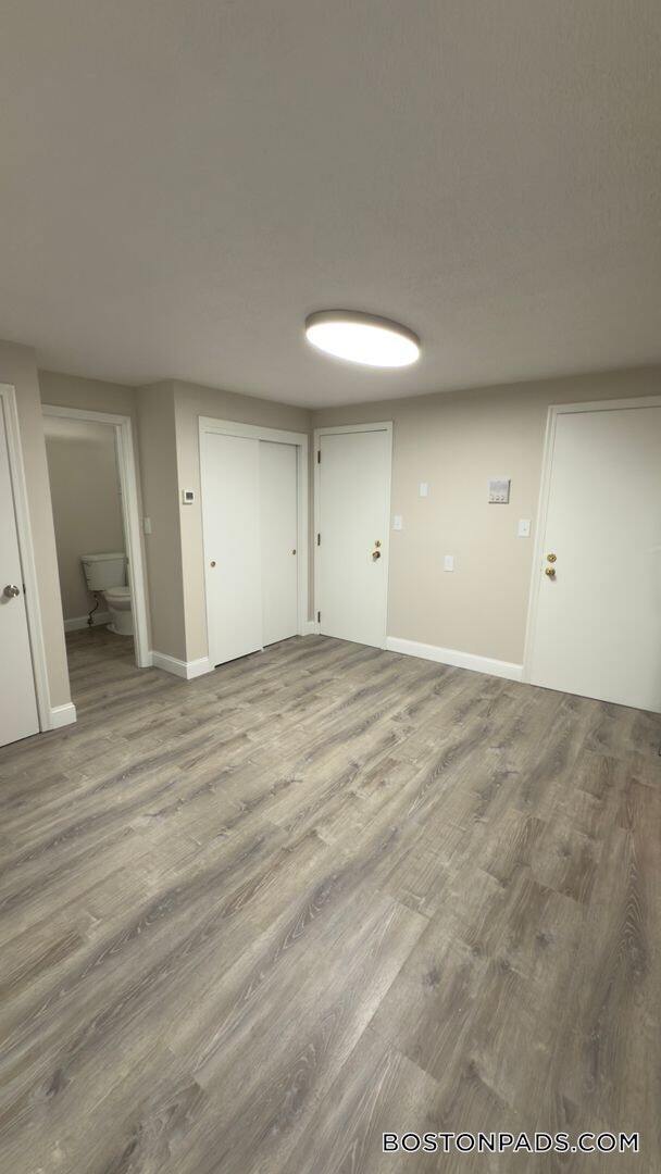 Building Photo - 24 Ridgewood Ln