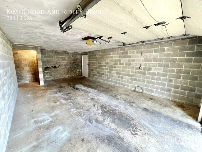 Building Photo - 1953 Kimes Rd