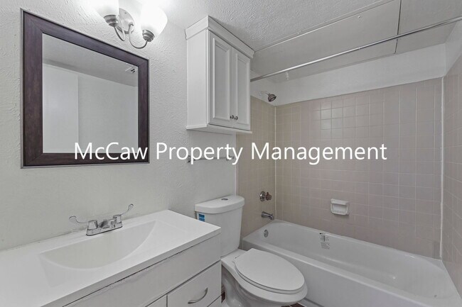 Building Photo - 7933 Bermejo Rd