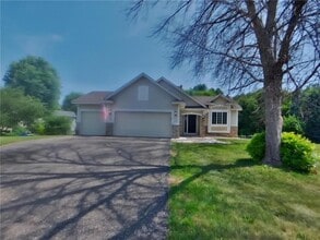 Building Photo - 2739 Zumbrota Cir NE