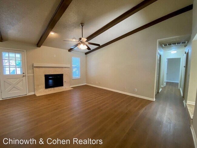 Building Photo - 3 br, 1.5 bath House - 1108 W Knoxville St