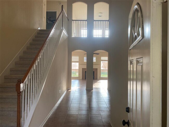 Building Photo - 15411 Redbud Dale Ct