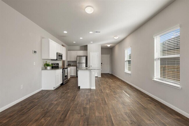 Building Photo - 128 Presidential Path