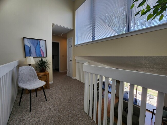 Building Photo - 166 Tall Pines Way