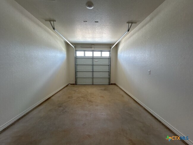 Building Photo - 5112 Rose Gdn Lp