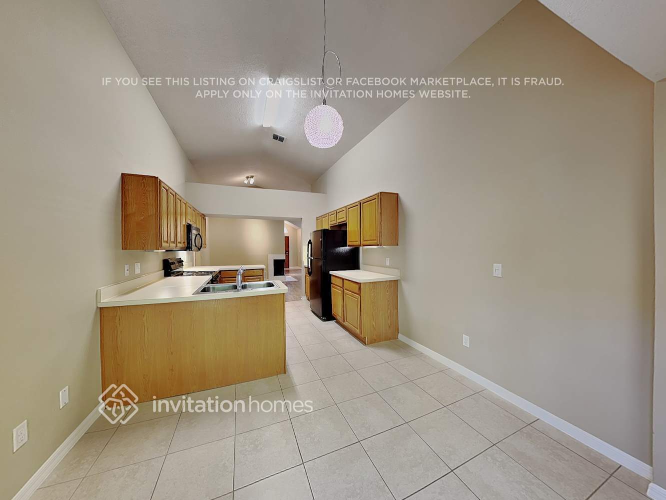 Building Photo - 1453 Hyde Park Dr