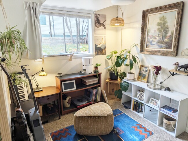 Building Photo - 1117 Remington St