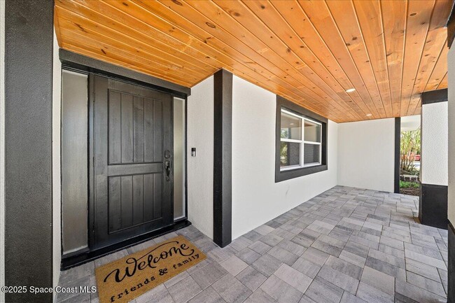 Building Photo - 409 Magnolia Ave