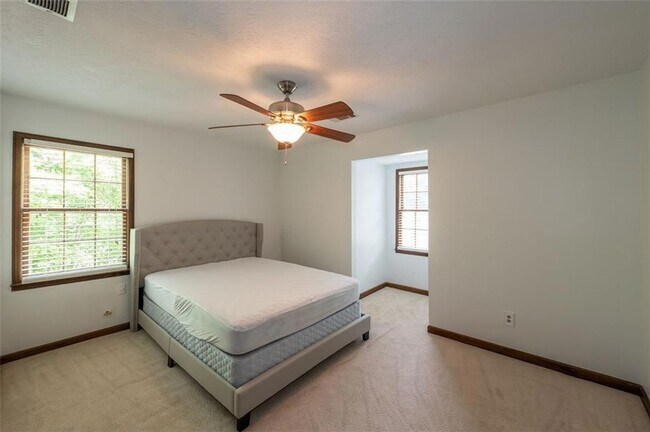 Building Photo - 3787 Etna Dr