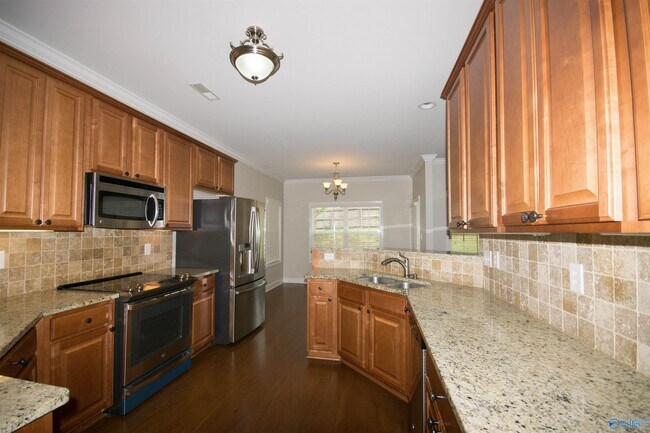 Building Photo - 106 Back Creek Cir NW