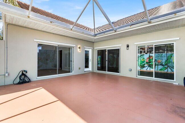 Building Photo - ** COURTYARDS AT QUAIL WOODS ** 2 BED + DEN / 2 BATH - TOWNHOME - NORTH NAPLES - ANNUAL RENTAL
