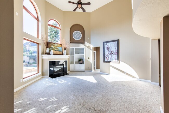 Building Photo - 22823 Roberts Run Ln