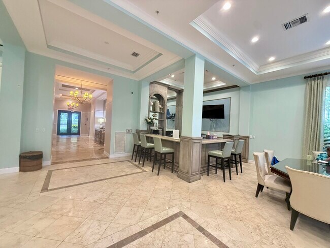 Building Photo - 630 S Sapodilla Ave
