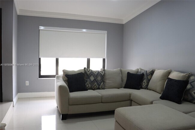 Building Photo - 10384 NW 128th Terrace