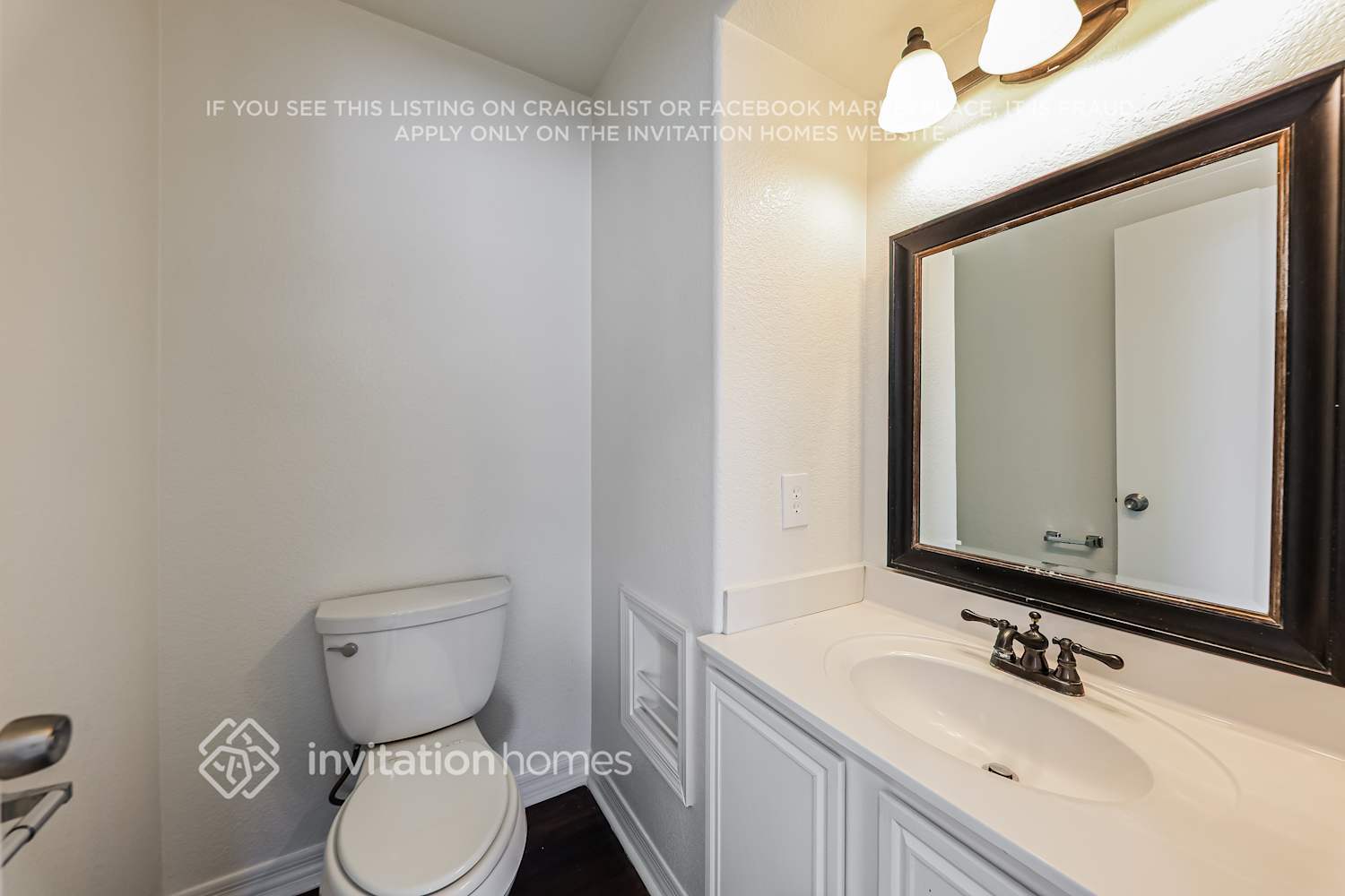 Building Photo - 6887 W Via Del Sol Dr