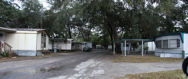 Building Photo - Oceanway Oaks Mobile Homes Park