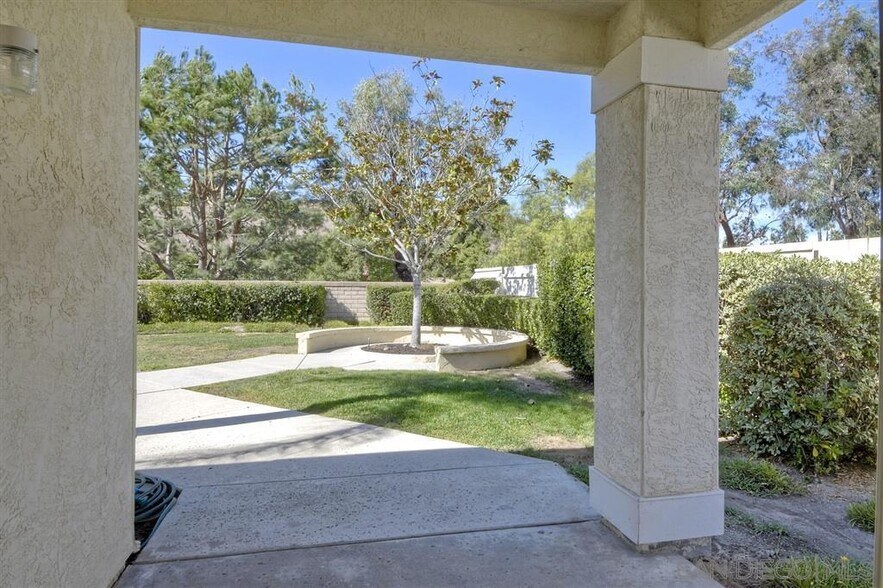Building Photo - 4904 Bella Collina St