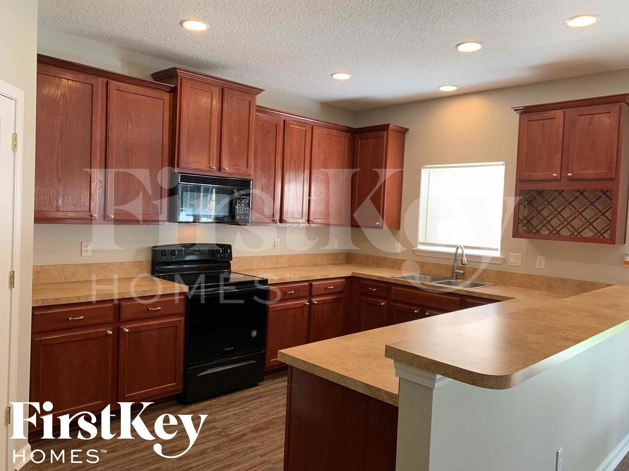 Building Photo - 2831 Harvest Moon Dr