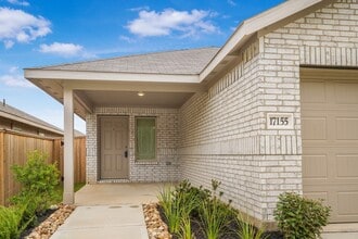 Building Photo - 17155 Quaking Aspen Ln