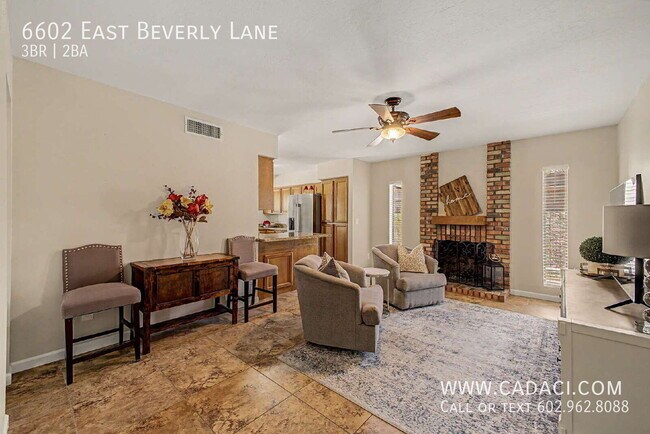 Building Photo - 6602 E Beverly Ln