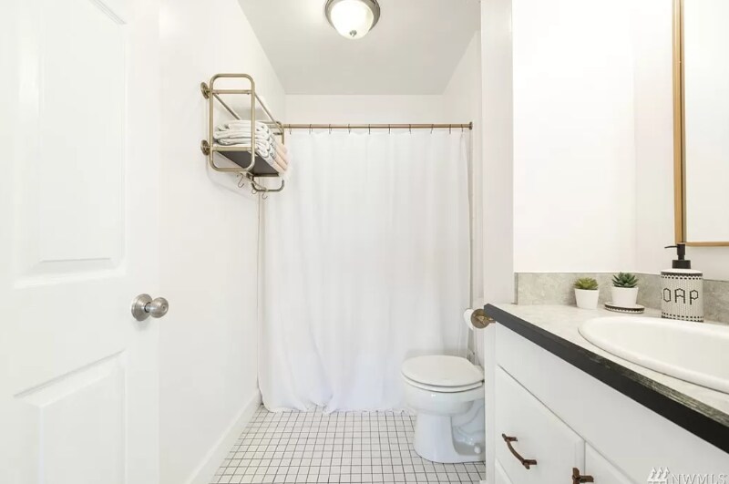 Building Photo - 8547 16th Ave NW