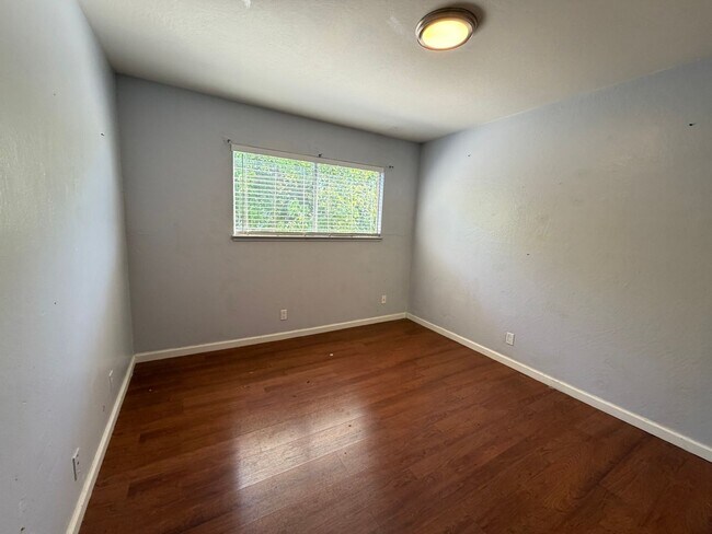 Building Photo - 7905 Leona Way