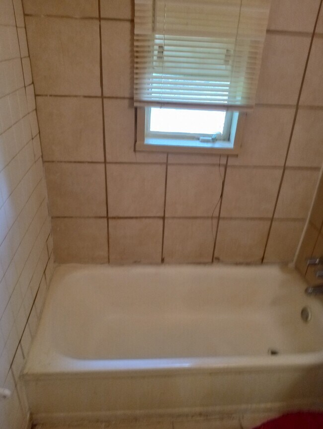 Building Photo - 2166 Pamela Dr