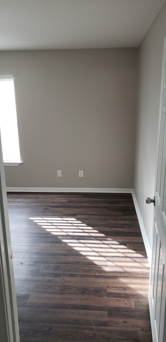 Building Photo - Deer Park Apartments - 1411