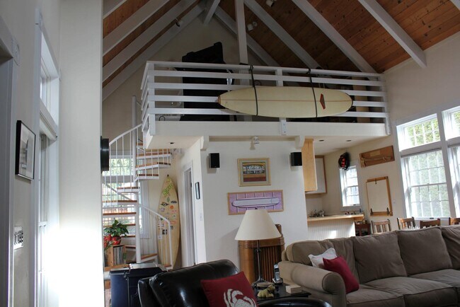 Building Photo - 125 Timberline Ct