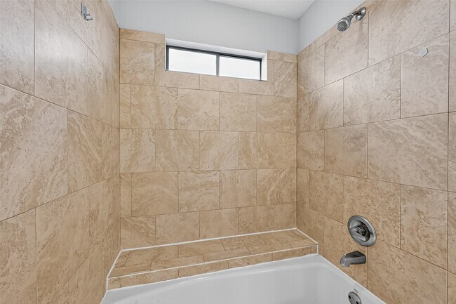 Building Photo - 406 Texas St