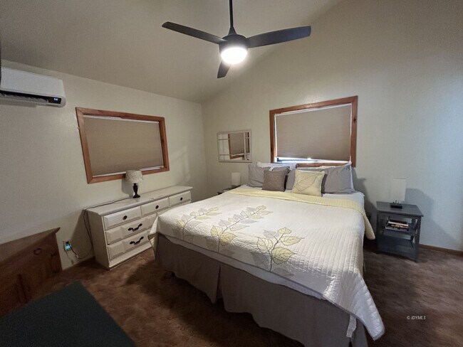 Building Photo - Solar 3 Bd/ 2 Ba. Single-Family Home Rental