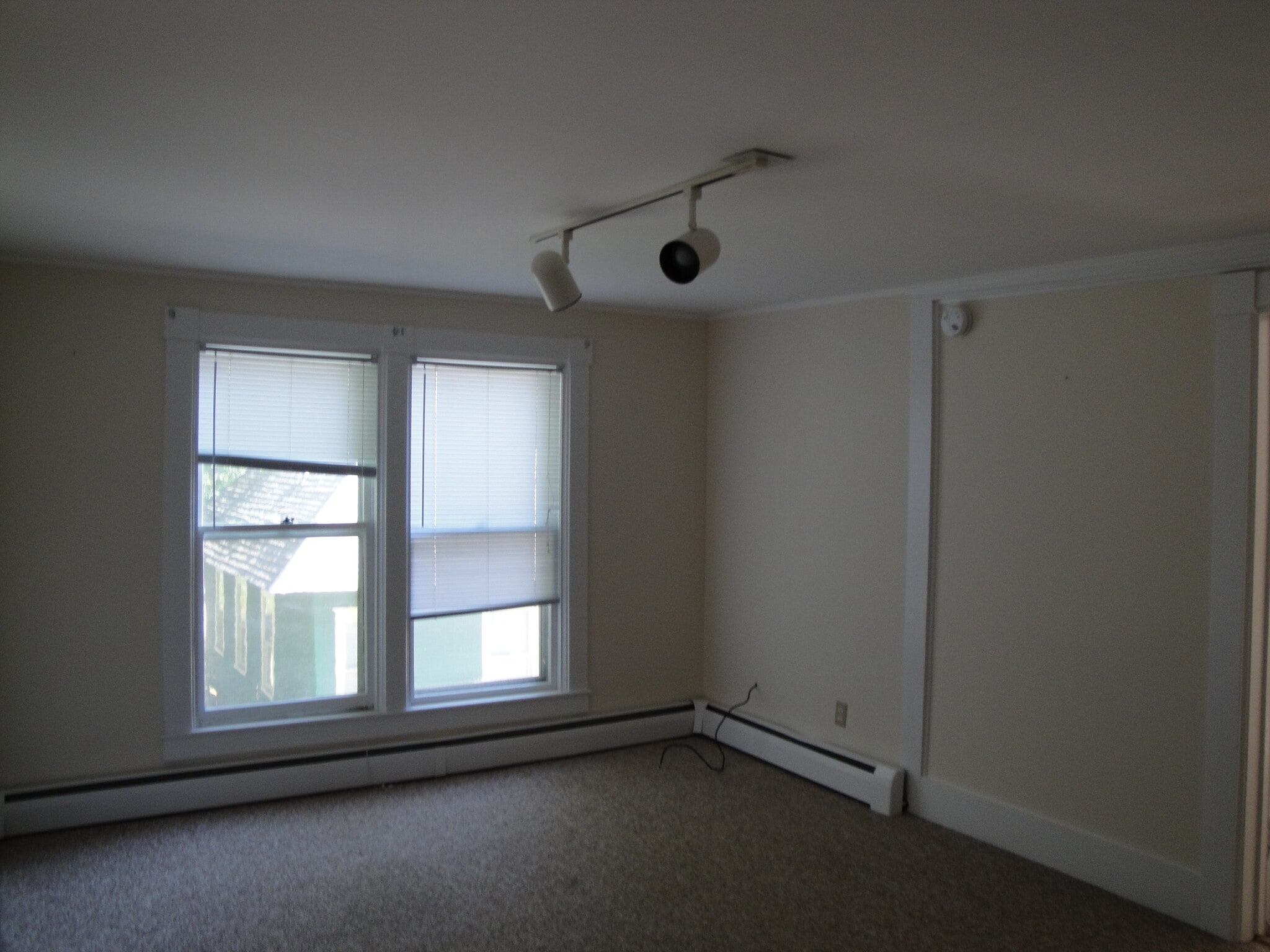 Building Photo - 51 Andover St