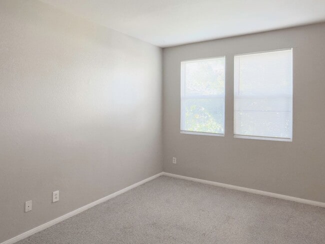 Building Photo - Condo in South Temecula