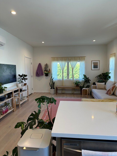 Building Photo - 5232 W 20th St