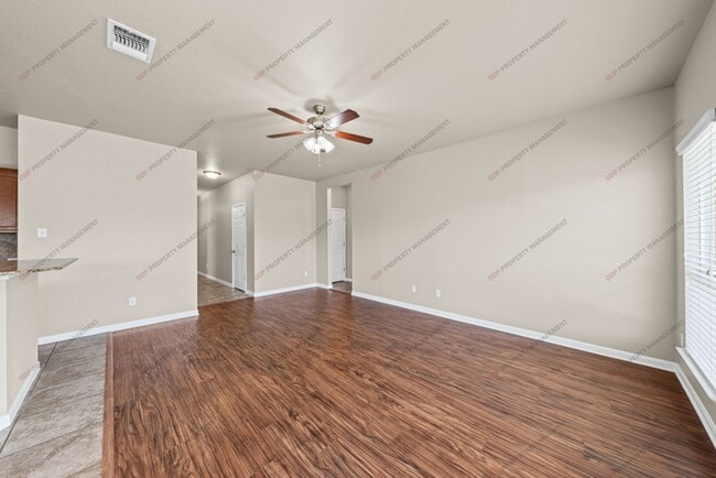 Building Photo - 8012 Redbrush