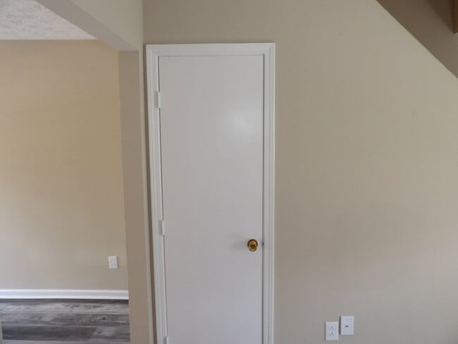 Building Photo - 432 Harrodsburg Ln