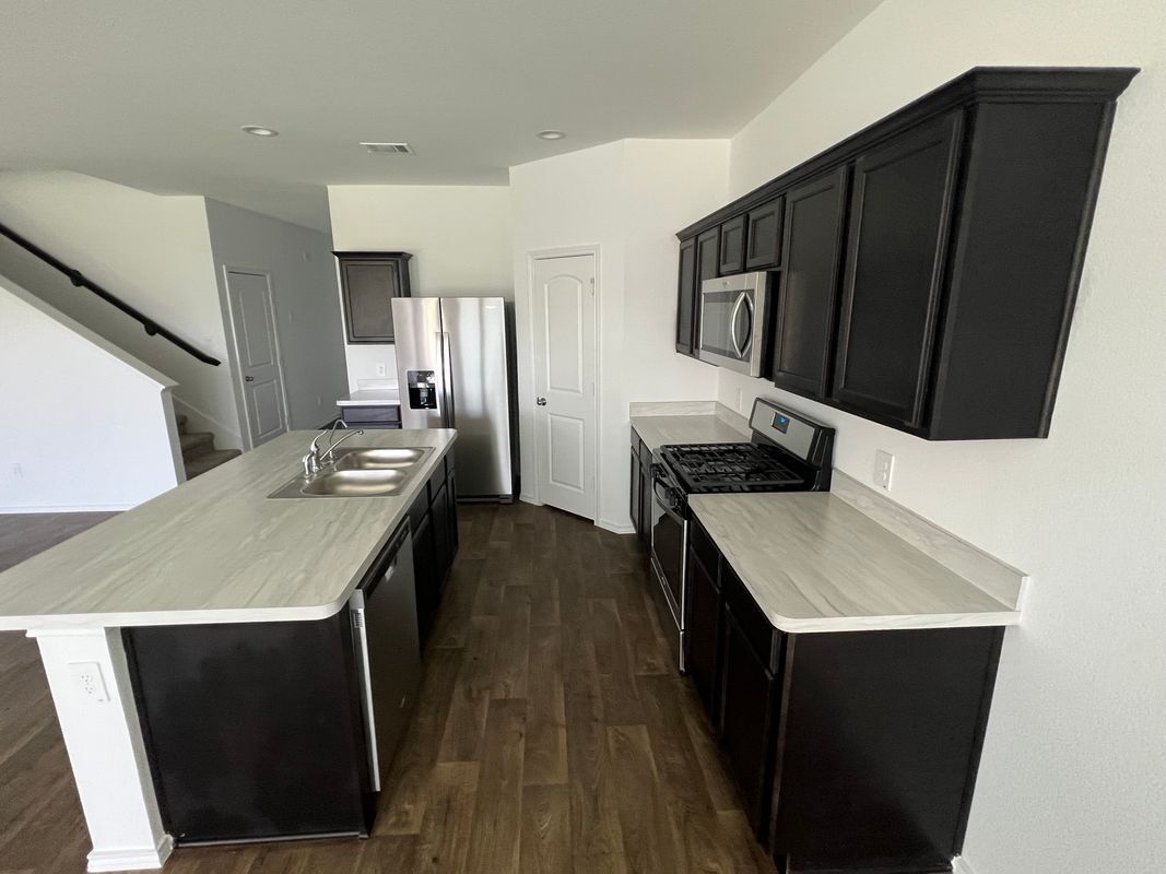 Building Photo - 12418 Pelican Bay Dr