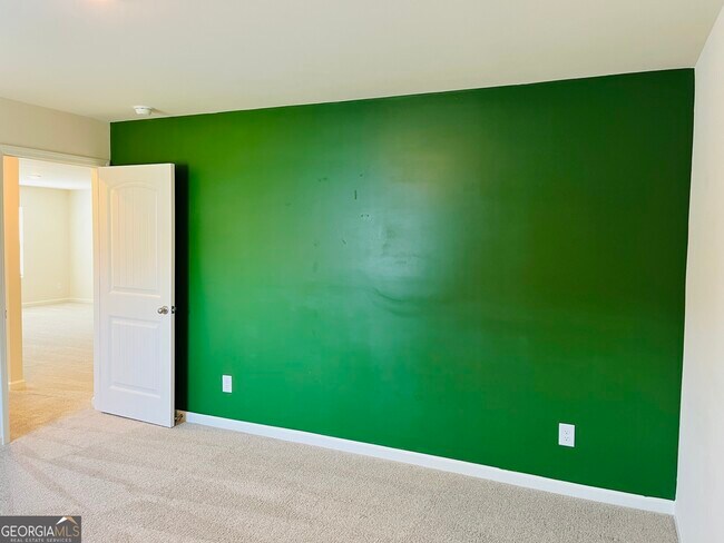 Building Photo - 910 Sly Fox Run